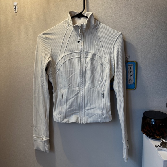 Lululemon Nulu Define Jacket - Picture 1 of 6